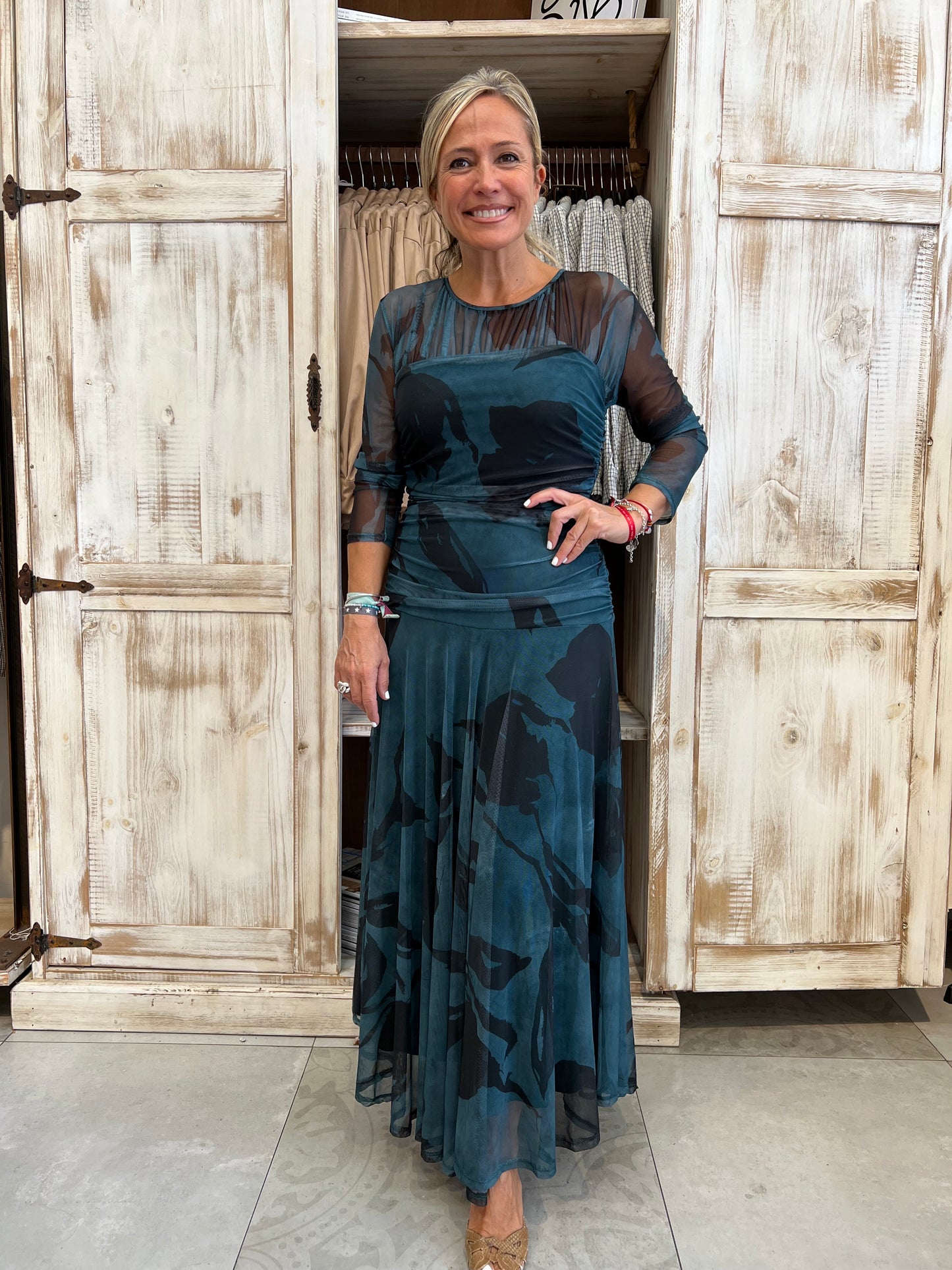 Vestido floral em tule