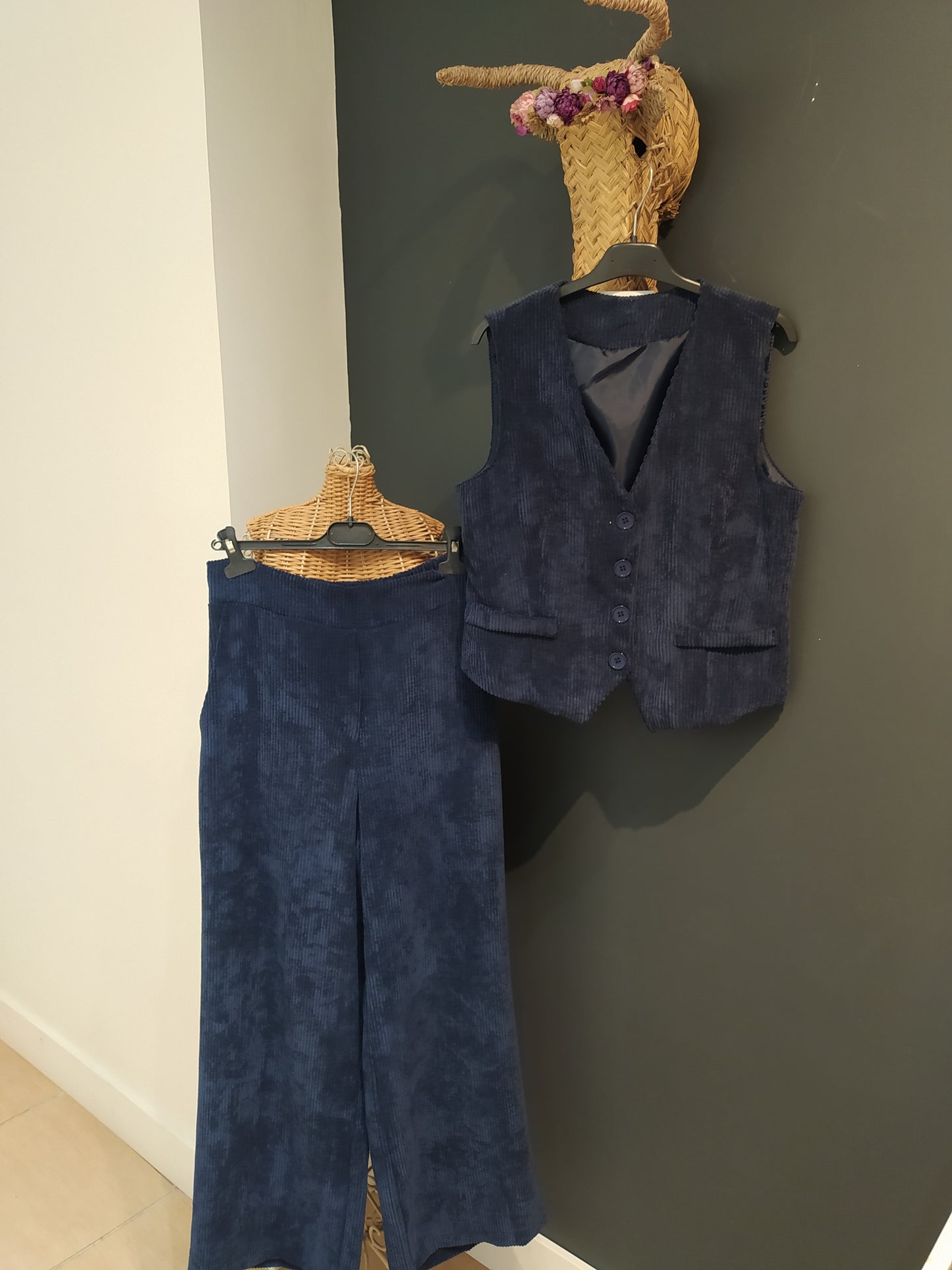 Calças de bombazine