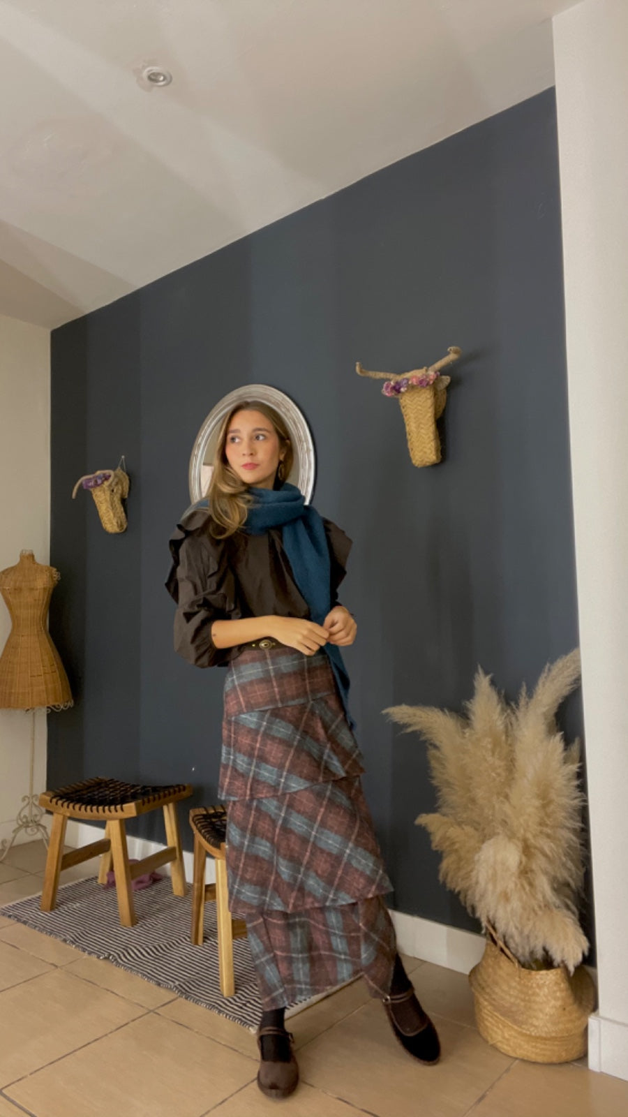 Saia escocesa com folhos