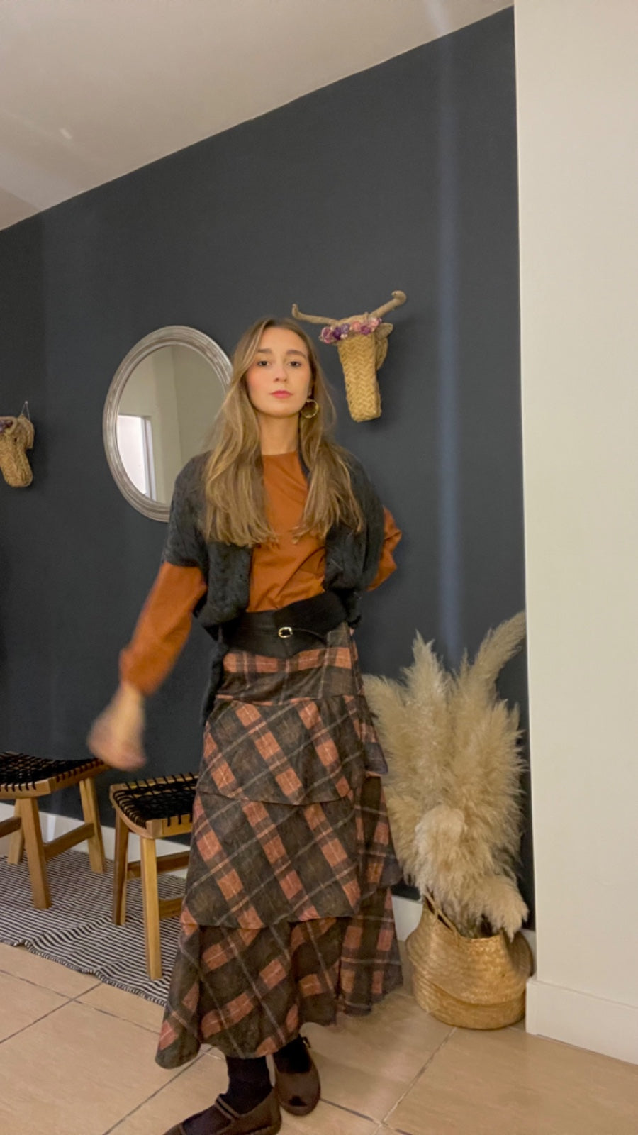 Saia escocesa com folhos
