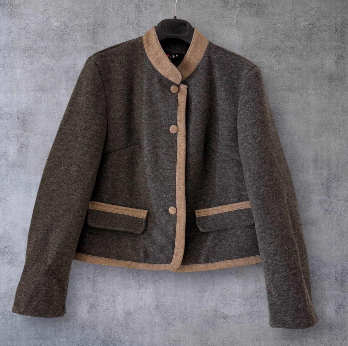 Chaqueta Cuello Maho