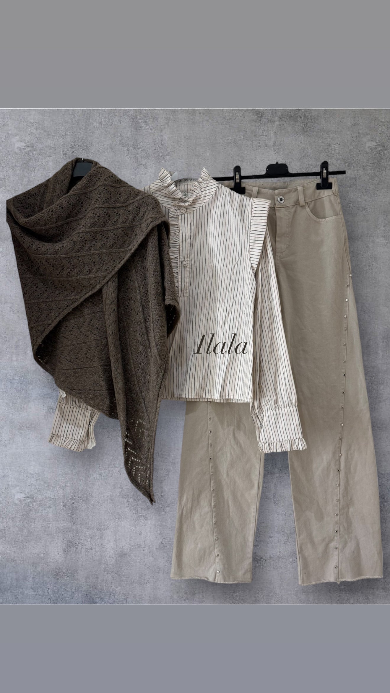 Pantalón Tachas laterales