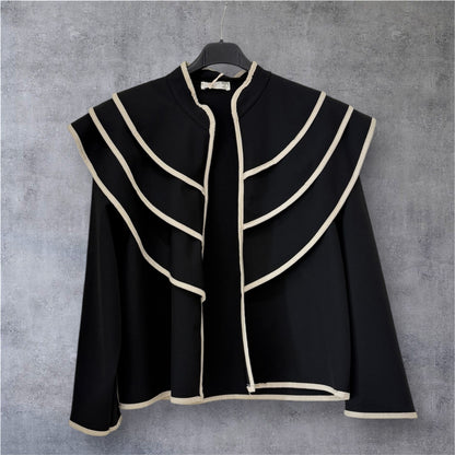 Chaqueta Negra Volante