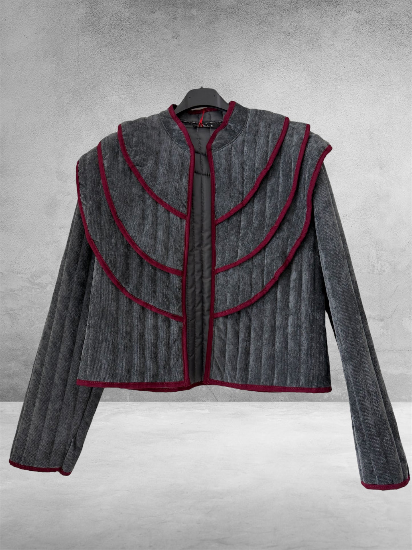 Chaqueta tres volantes