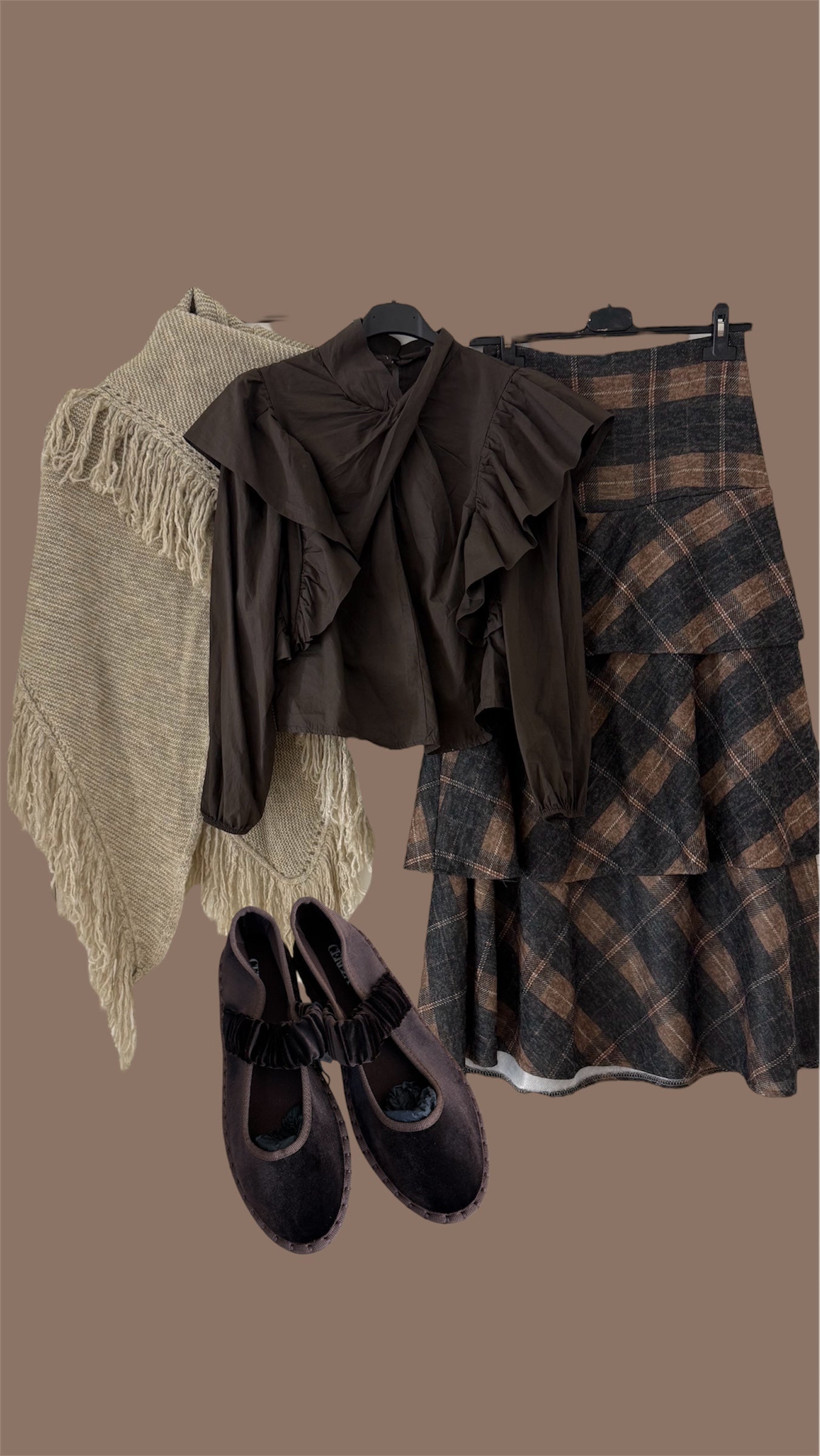 Saia escocesa com folhos