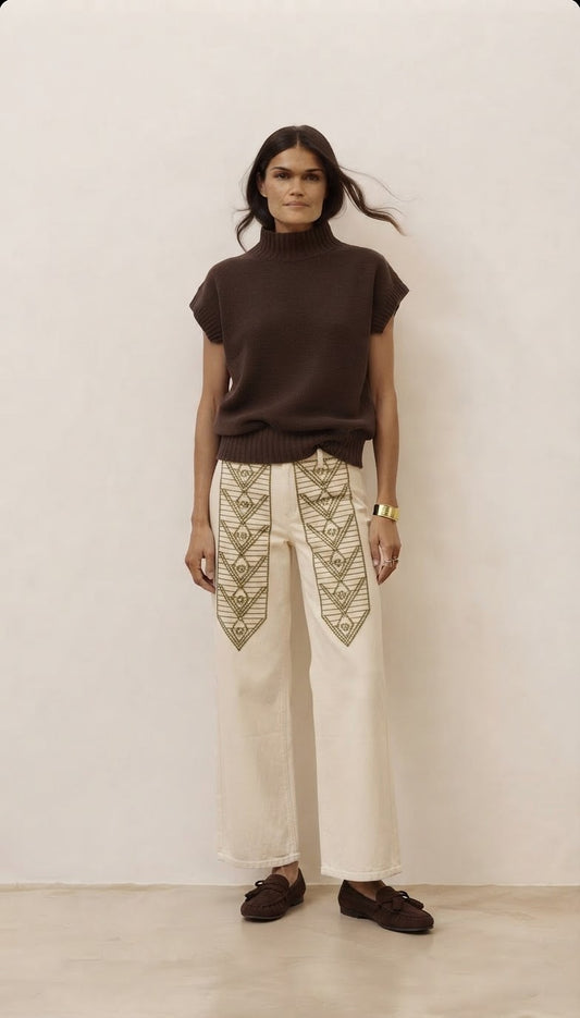 Pantalón vaquero frente bordado